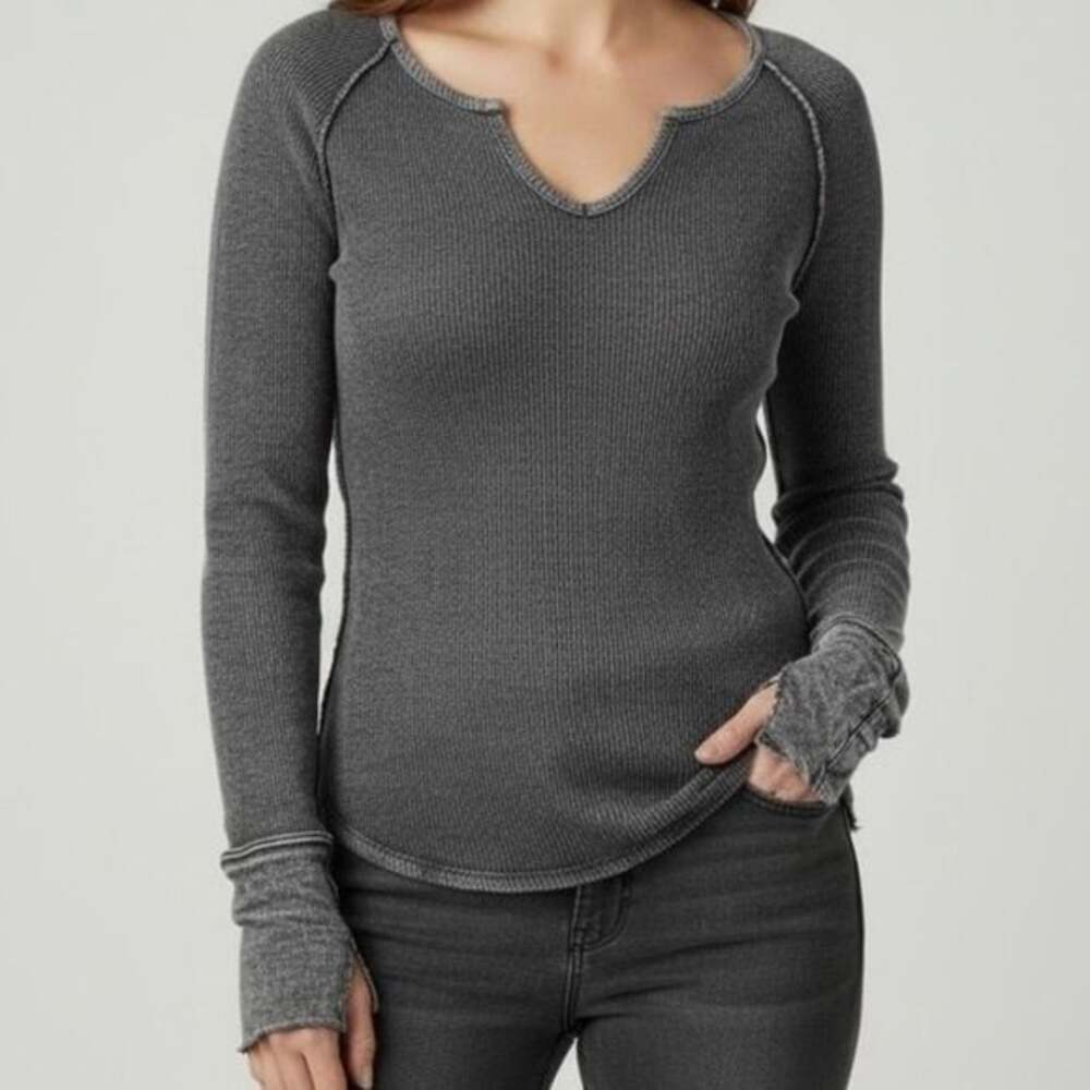 We The Free Charcoal Gray Long Sleeve Notch-Neck Thermal Top